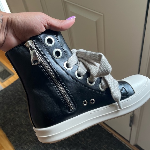 Shein sneakers size 42 NWT - Picture 2 of 7